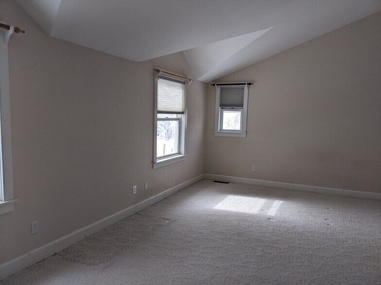 Building Photo - 1359 Wald Dr