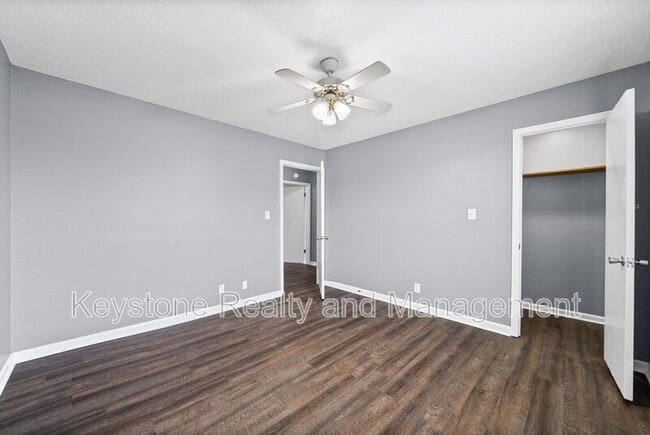 Building Photo - 1269 State Line Rd