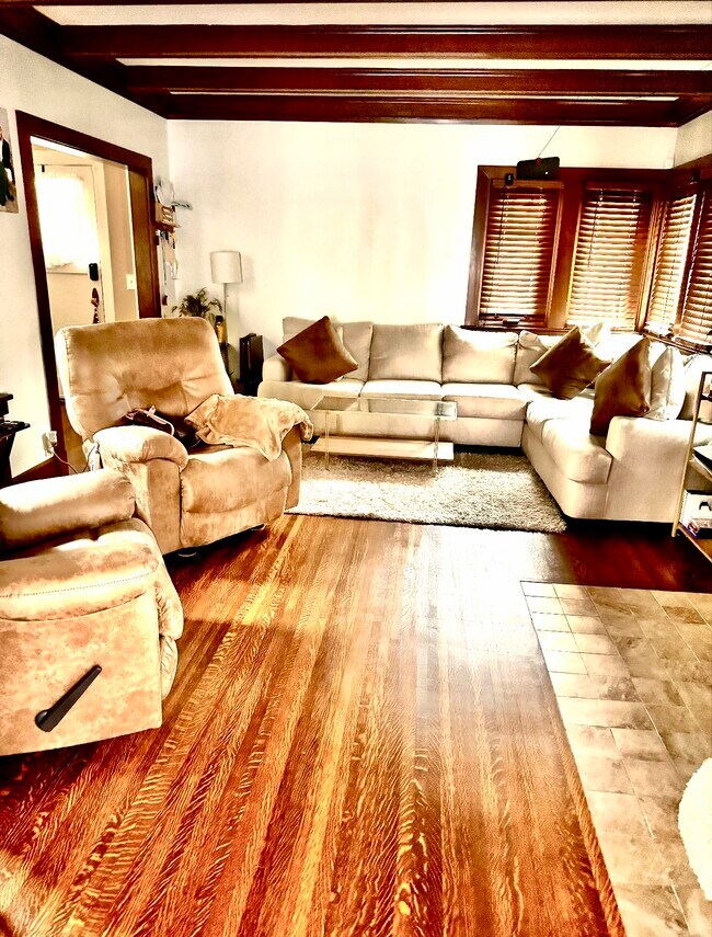 Building Photo - 3078 N Pennsylvania St