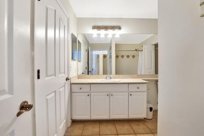 Building Photo - 276 Murcia Dr