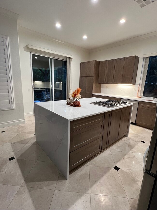 Building Photo - 11774 Evergold St