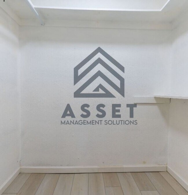 Building Photo - 801 Cogswell Cir