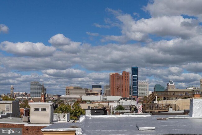 Building Photo - 1330 S Charles St