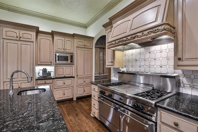 Building Photo - 6805 Laurel Valley Dr