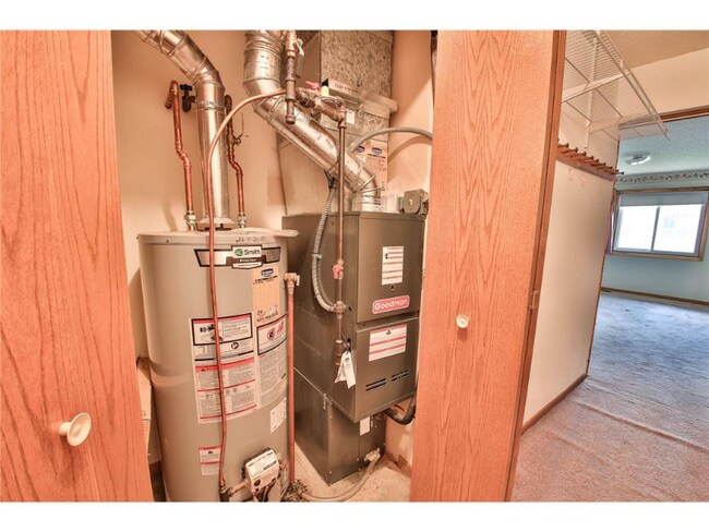 Building Photo - 2421 Grenadier Ave N