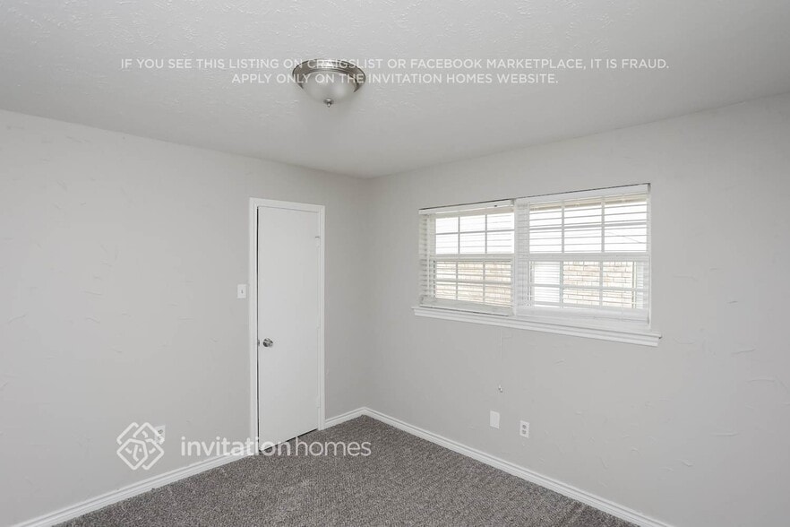 Building Photo - 2311 Statler Dr