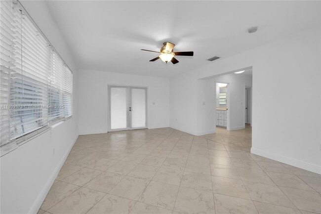 Building Photo - 6200 SW 63rd Ave