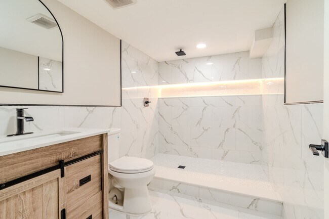 Building Photo - Modern 3-Bedroom Bungalow in Ferndale – Fu...