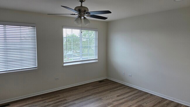 Building Photo - 1521 Saddle Ln