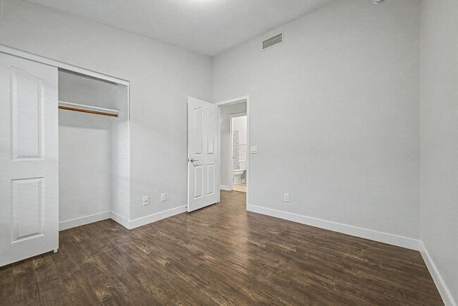 Building Photo - 4309 E Abraham Ln