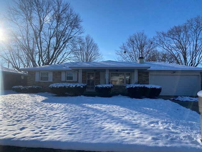 Building Photo - 809 Greenfield Dr