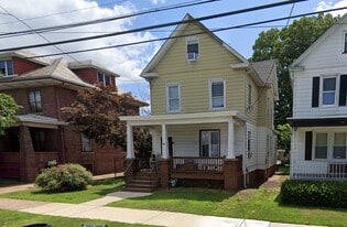 Building Photo - 96 Huntington St