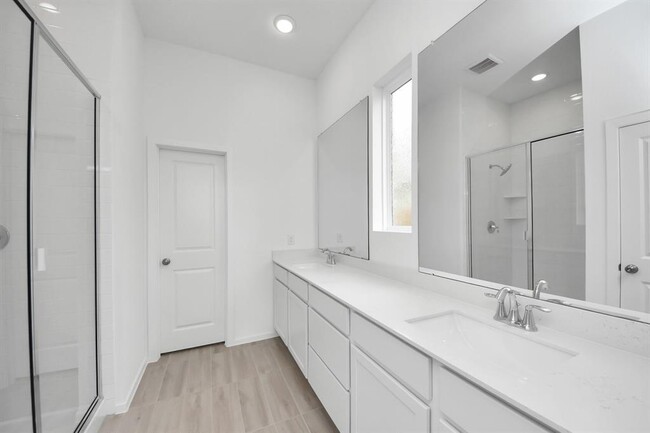 Building Photo - 6414 Orchid Bch Dr