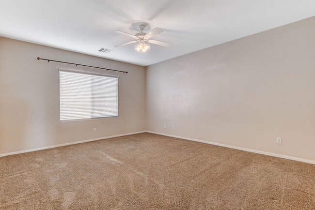 Building Photo - Summerlin Home - 3 Bedrooms + Small Loft +...