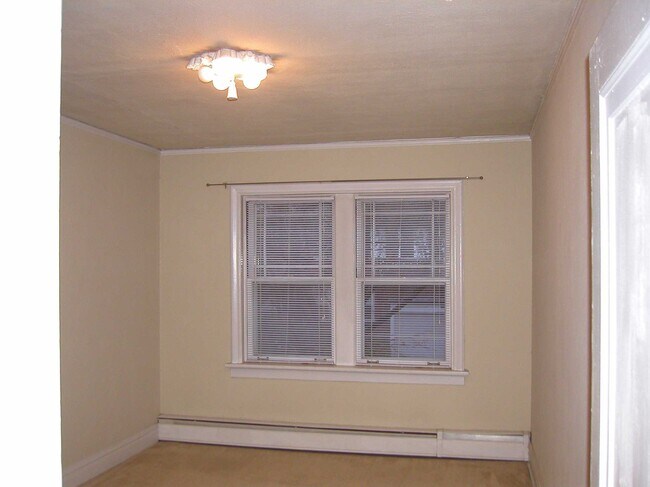 Building Photo - 7700 Shirley Dr