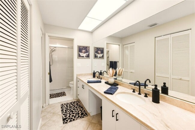 Building Photo - 871 Tanbark Dr