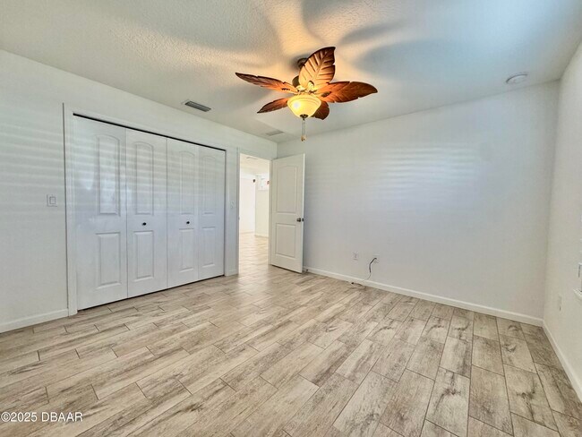 Building Photo - 126 Ormwood Dr