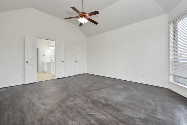 Building Photo - 17222 Red Oak Bend Dr