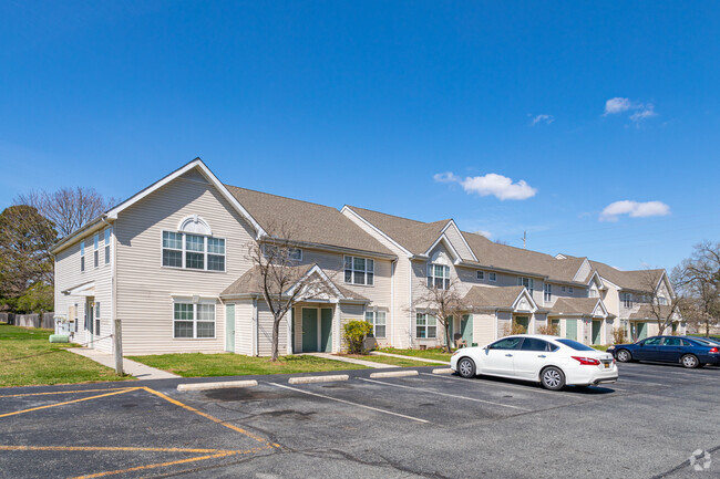 Riverchase Apartments - 80 River Chase Dr Dover DE 19901 | Apartment Finder