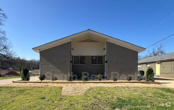 Building Photo - 1793 Tampa Cove