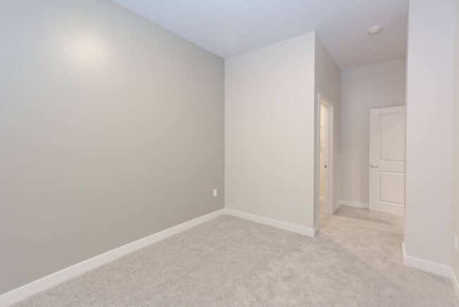 Building Photo - 101 Nott Terrace