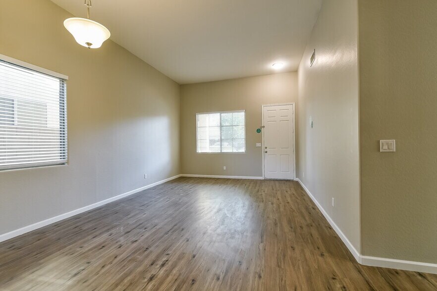 Building Photo - 39520 N Hillerman Way