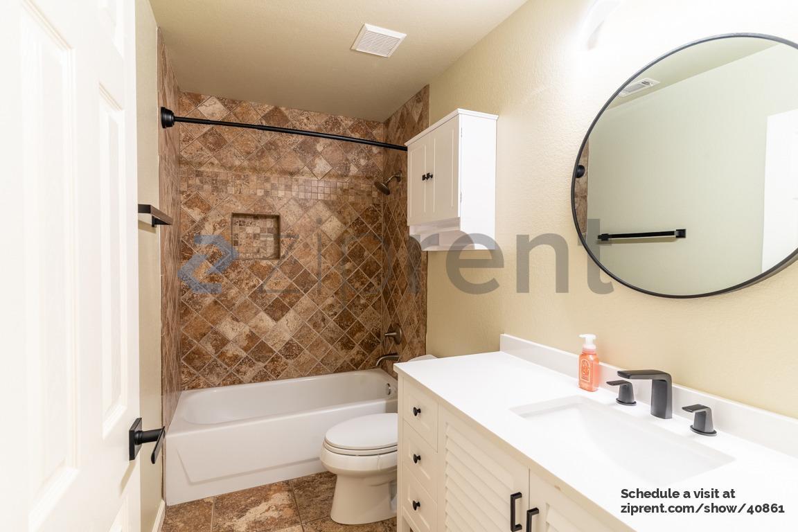 Building Photo - 14830 Bescott Dr