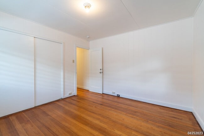 Building Photo - 3 Bedroom 1 Bath - Pets Negotiable - $2,800 - 1288 Kaluawa Street