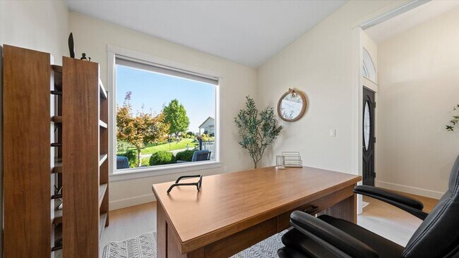 Building Photo - 8731 W Skagit Ave