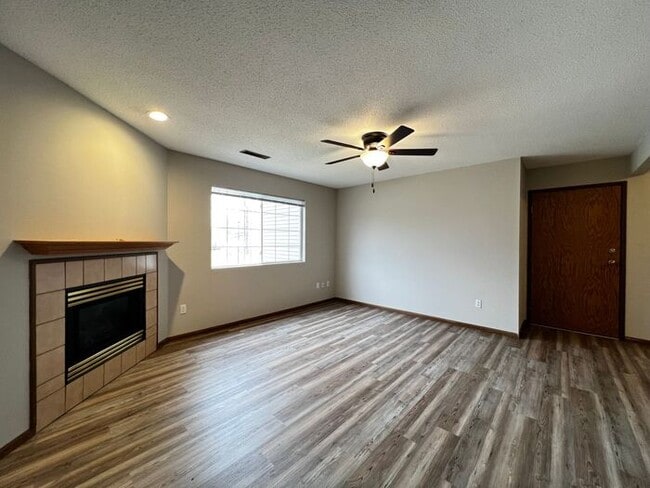 Building Photo - $1,250 | 2 Bedroom, 1 Bathroom Condo | Pet Friendly* | Available for August 1st, 2026 Move In!