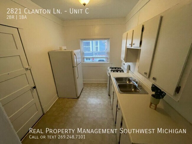 Building Photo - 2821 Clanton Ln