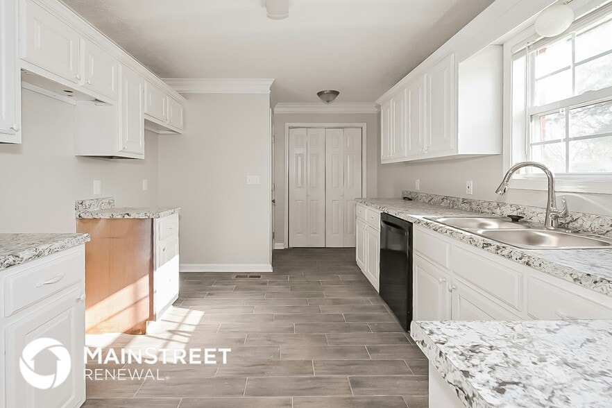 Building Photo - 146 Jadewood Dr