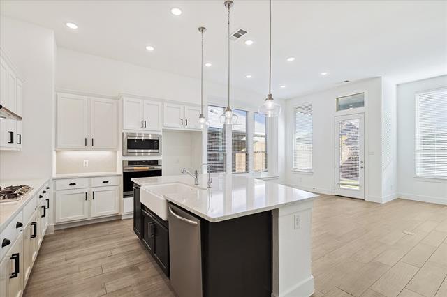 Building Photo - 1713 Snowdrop Dr