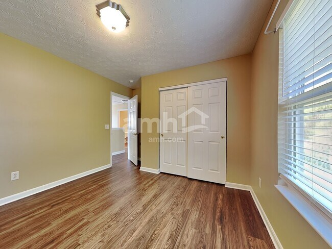 Building Photo - 2733 Jenny Marie Dr