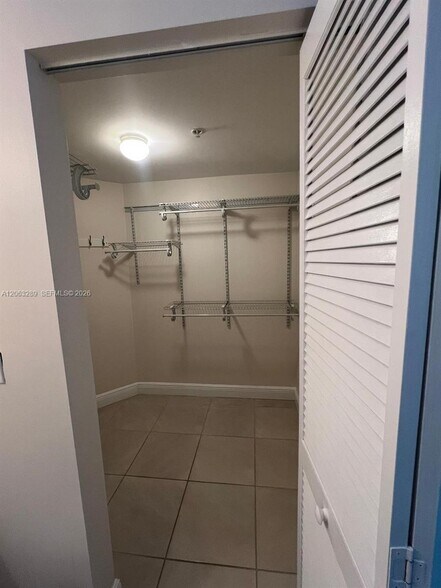 Building Photo - 7275 SW 90th Way