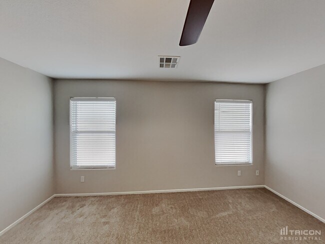 Building Photo - 3521 Tesoro Del Valle Ct