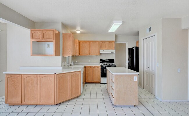 Building Photo - 7408 Big Bend Dr