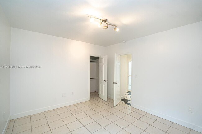Building Photo - 8200 Harding Ave