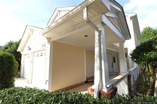 Building Photo - 10448 Neland St