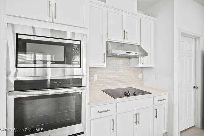 Building Photo - 2274 Middlebury Drive