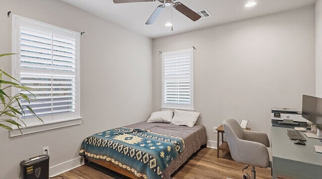 Building Photo - 223 Claremont Ave