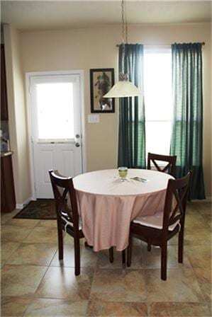 Building Photo - 24135 McKinzie Ridge Dr
