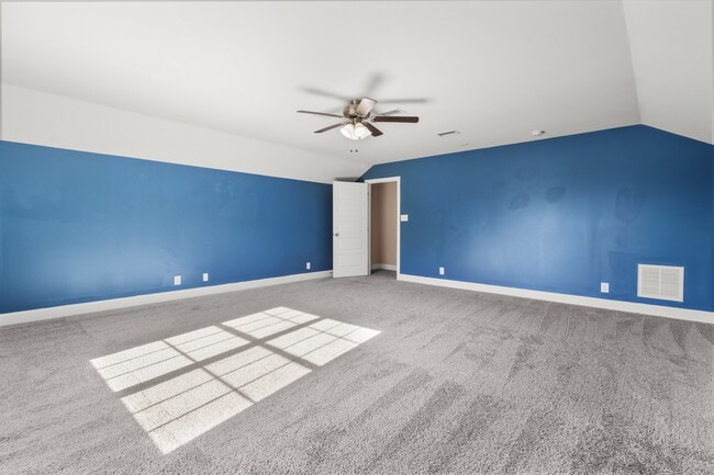 Building Photo - 513 Burgess CT