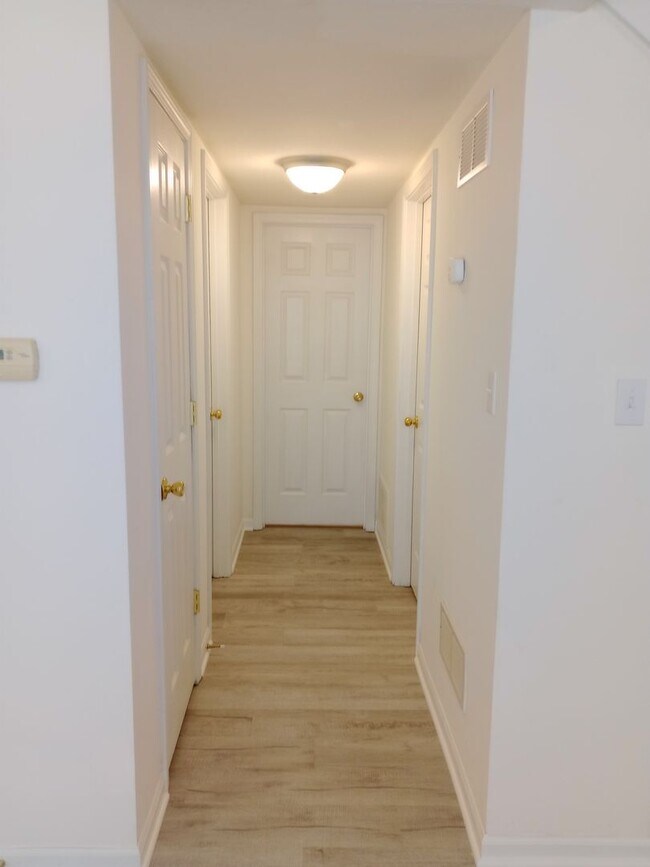 Building Photo - 5013-5015 Carrie Ridge Dr.