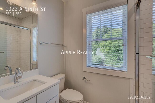 Building Photo - 1022 9th St