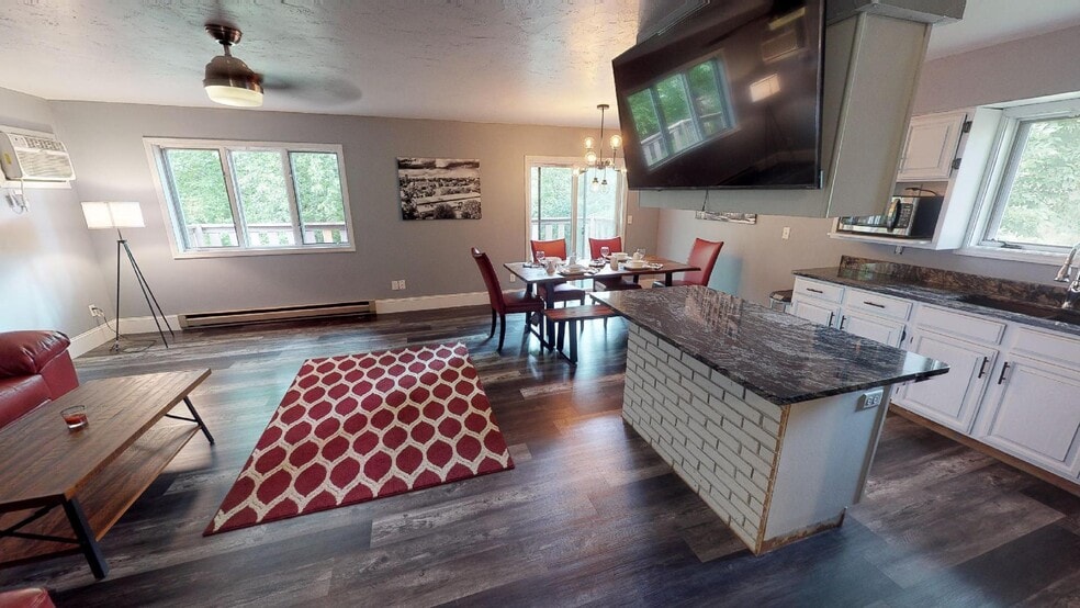 Primary Photo - 325 Westbrook Dr