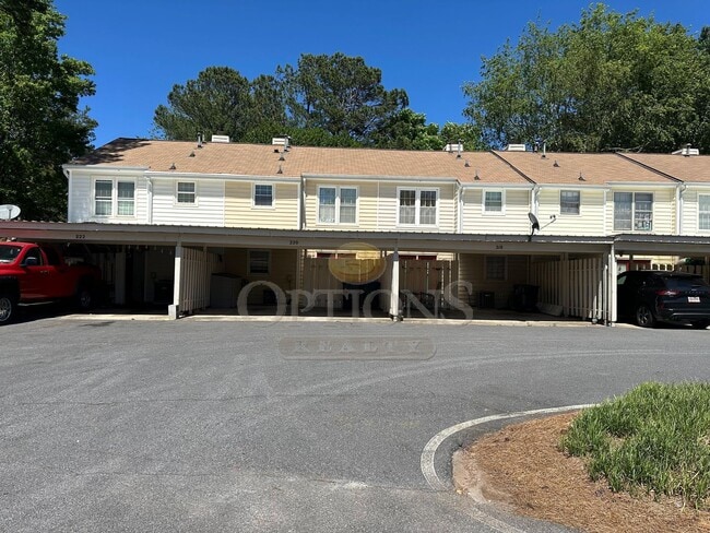 Building Photo - 2BR Townhouse in Roswell