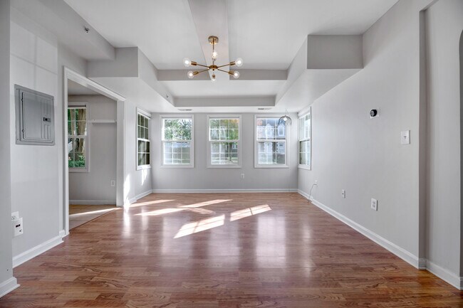 Building Photo - 700 Jefferson St NW