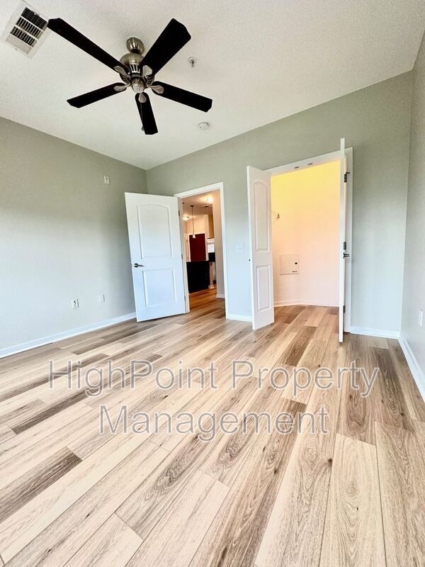 Building Photo - 13456 Via Varra