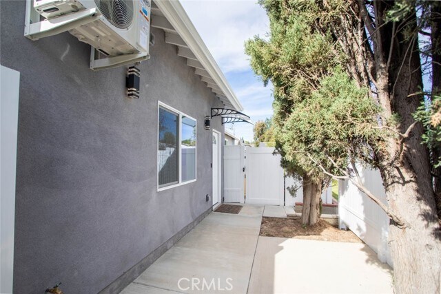 Building Photo - 16327 Kalisher St